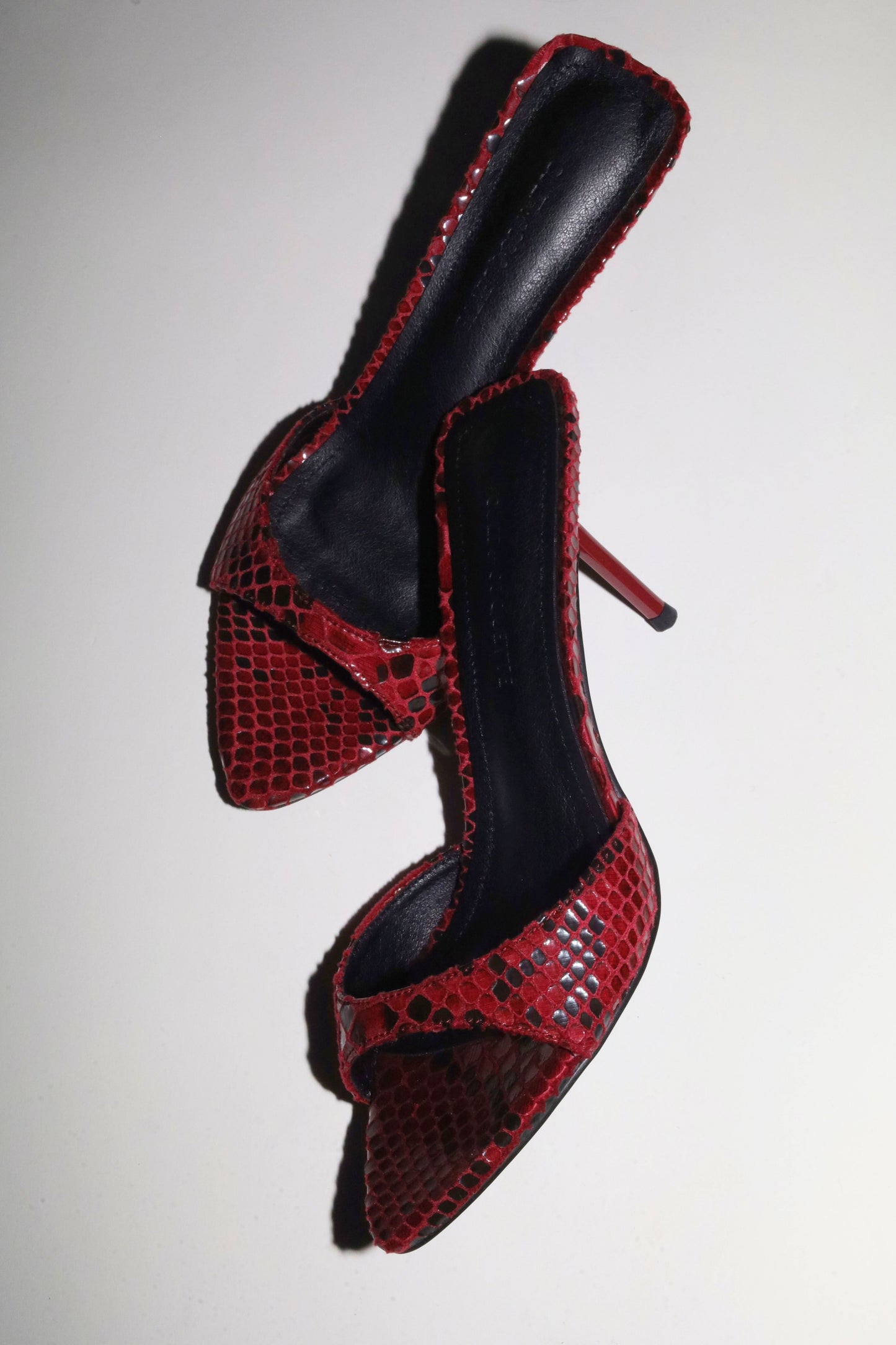 Zena Wine Snake Vegan Mules 80 mm